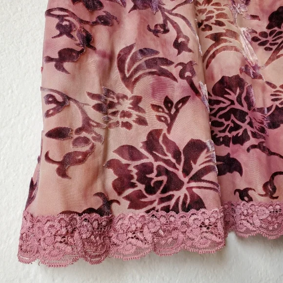 Y2K Velvety Floral Spaghetti Strap Tank Top - Picture 6 of 9